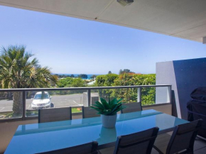 LORNE CHALET APARTMENT 10 - ask about midweek deals